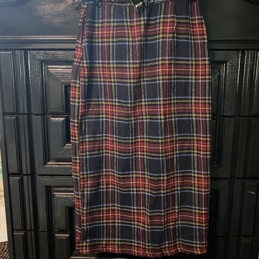 Hey Wait A Check Belted Midi Skirt - Picture 2 of 9